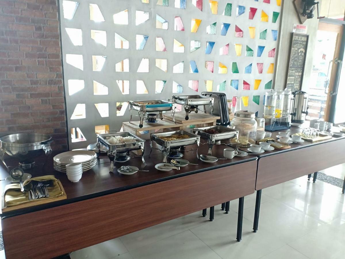 ฮาโซเทล ซมารัง Hotel เซอมารัง ภายนอก รูปภาพ